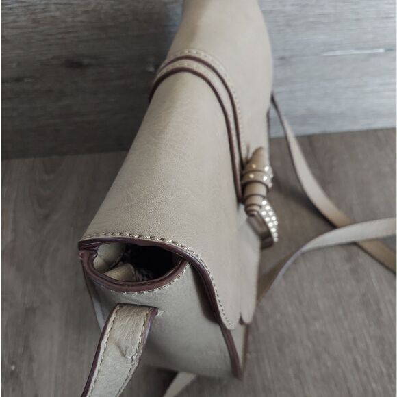 STEVEN by Steve Madden "Bianca" Sadle Bag Crossbody Bag - Picture 2 of 8